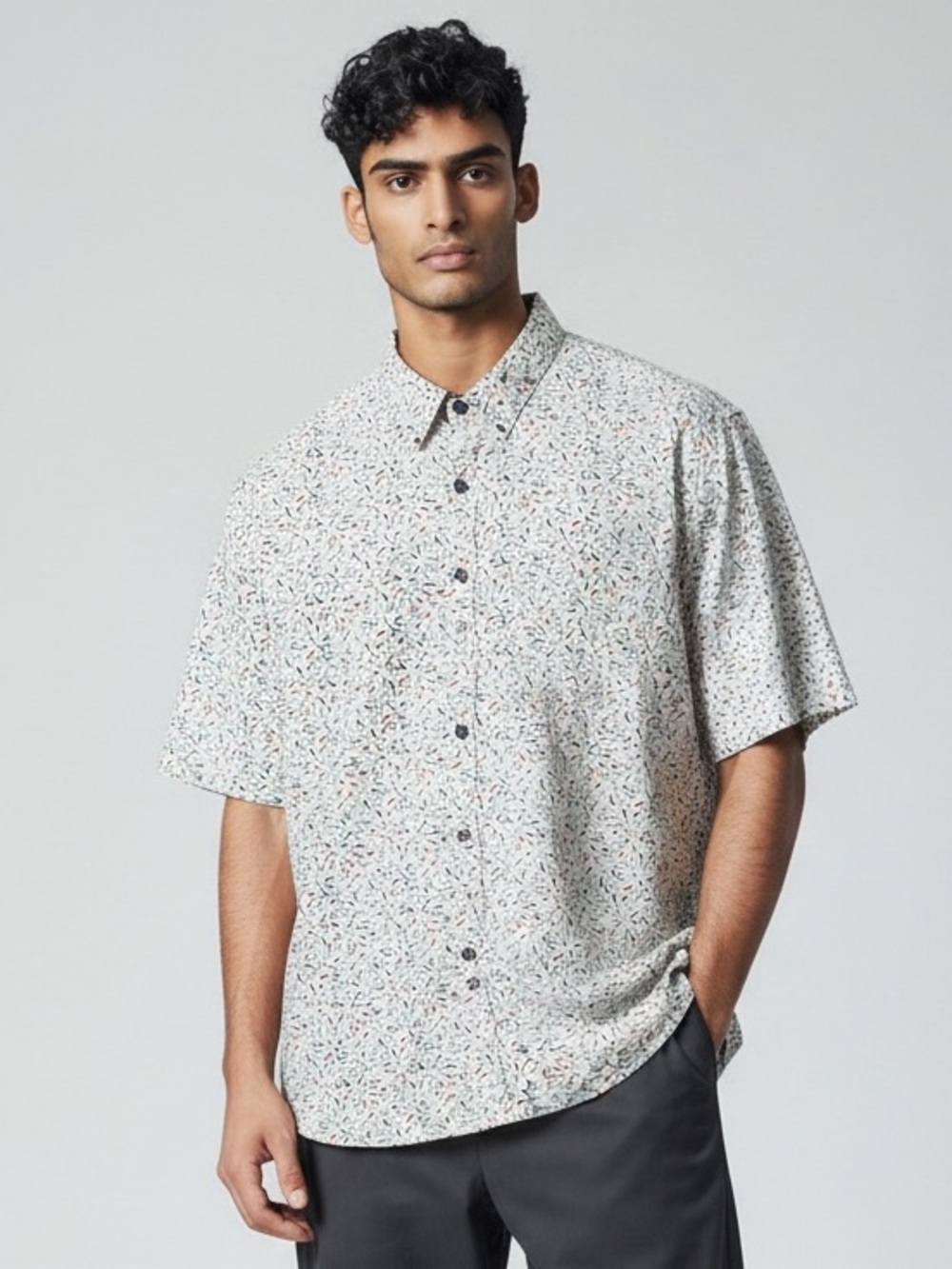 NWT Men’s Across Pond Signature Line Medium White Multicolor Print Button Shirt